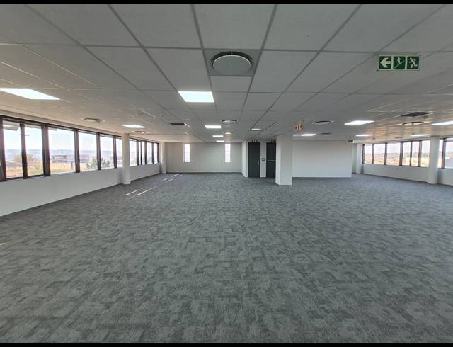 781M² OFFICE TO LET IN WOODMEAD
